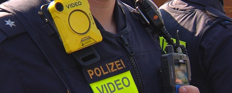 Ab 19 Sollen Bayerns Polizisten Dauerhaft Bodycams Bekommen Munchen Tv
